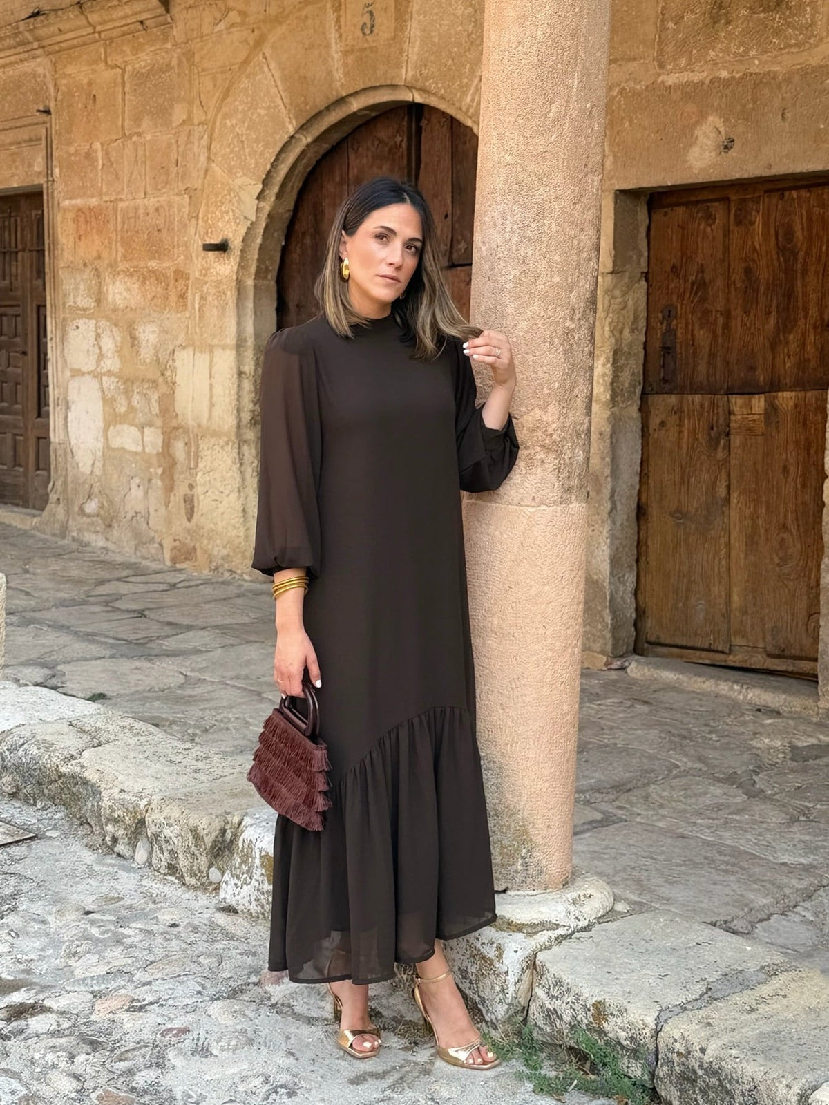Andrea | Vestido Gasa Liso Marrón