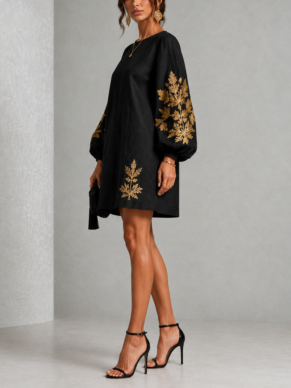 Sofia | Vestido Midi Suelto de Cuello Redondo con Mangas Farol, Negro y Dorado