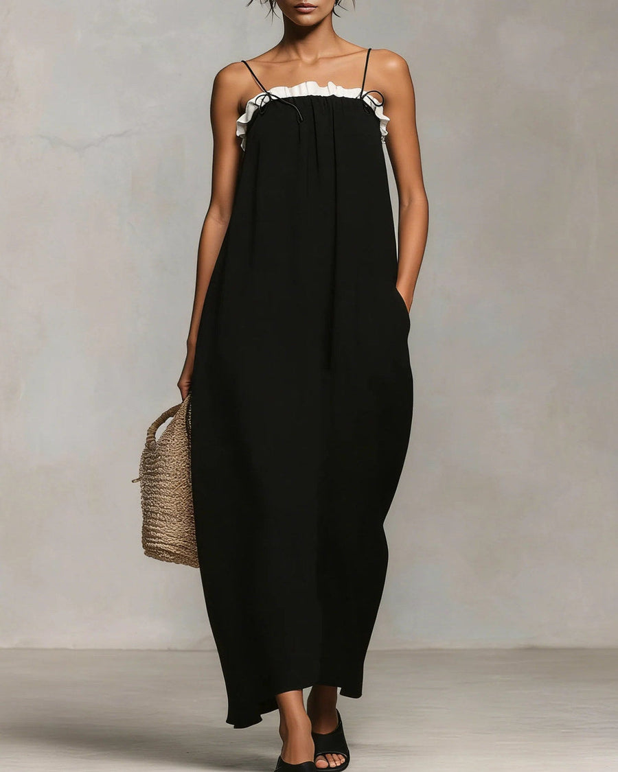 Mirta | Vestido Largo Acampanado con Volante Blanco y Tirantes Finos, Negro