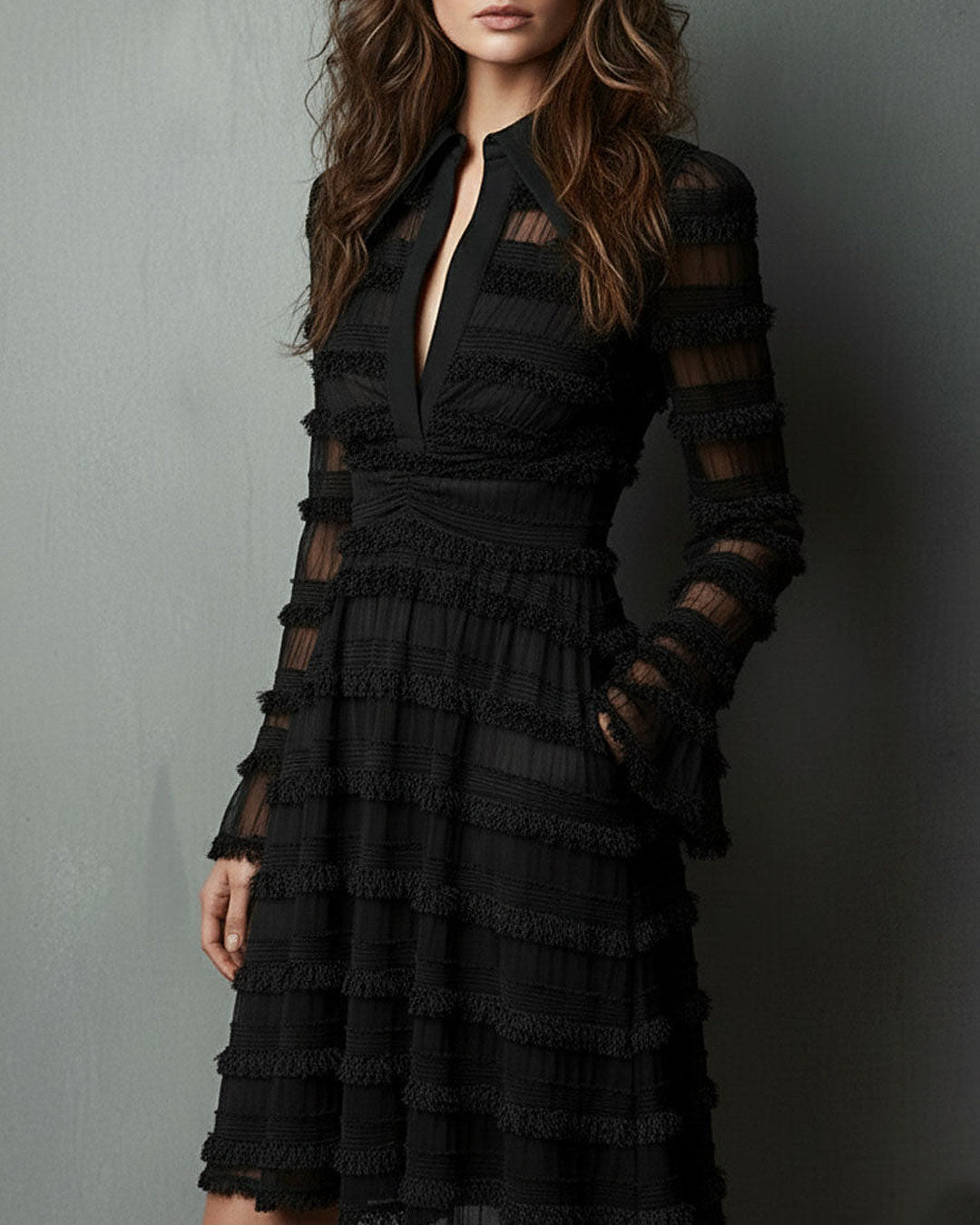 Rosalia | Mini Vestido con Escote Profundo en V, Negro