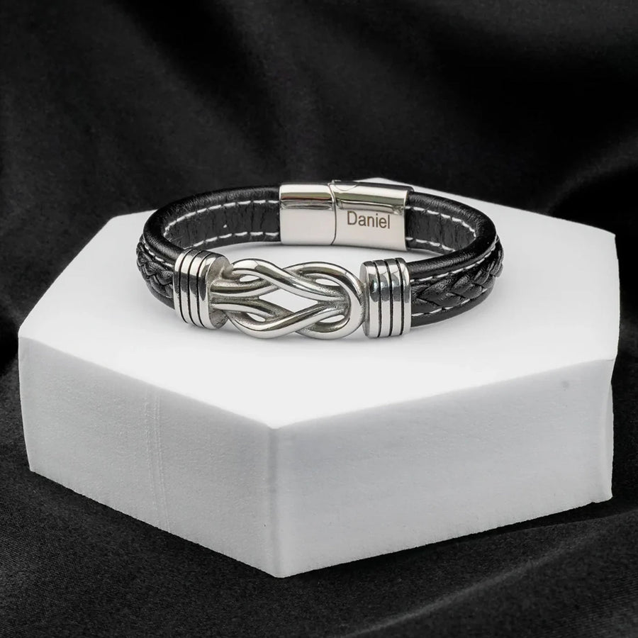 «Para mi hijo» — Pulsera grabada